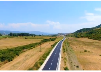 Rama e nis ditën me VIDEO nga rruga e re Peshkëpi-Selenicë: Peizazh i bukur kodrinor-malor gjatë gjithë rrugës
