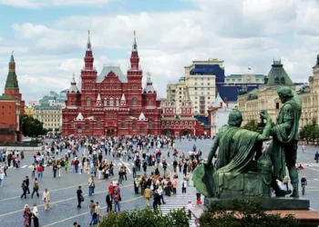 Rusia ironizon Perëndimin me video seksiste: Kemi gra të bukura, vodka dhe… gaz të lirë. Po vjen dimri, ejani tek ne