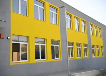 Përfundon shkolla e katërt në Pezë, Veliaj: U shërbejmë të gjithëve, pavarësisht bindjeve politike