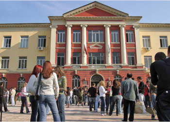 Universitetet/ Hapen aplikimet për transferime studimesh, procedura dhe dokumentet që nevojiten