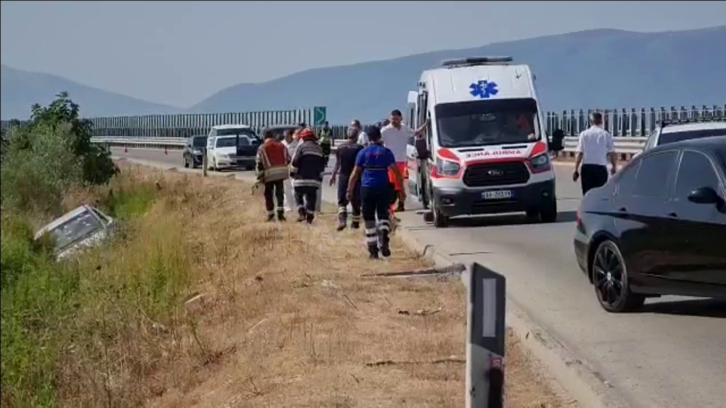 Policia flet zyrtarisht për vrasjen e dyfishtë në Vlorë: Atentatorët me makinë ‘BMW’ pa targa