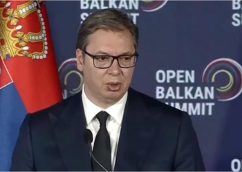 “Mbroni serbët në Kosovë nga…”/ Vuçiç thirrje NATO-s: Nëse nuk e bëni ju, do e bëjmë ne
