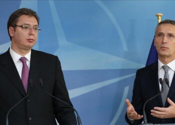 Trazirat në Veri/ Stoltenberg telefonon Vuçiçin: NATO do të ndërhyjë nëse cenohet stabiliteti në Kosovë