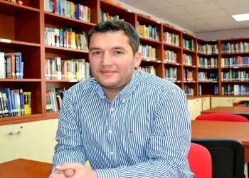 “Duhen shtuar kontrollet për rusët që vijnë në Shqipëri dhe jo të vendosen viza për turistët rusë”