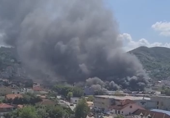 Zjarri në fabrikën e sfungjerit në ‘Misto Name’ asfiksohet një punëtor