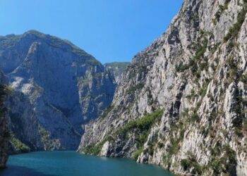 “Kuaj, lopë dhe dhi”/ Rrëfimi i profesores gjermane për Shqipërinë: Panoramë e jashtëzakonshme dhe pleq që dinë anglisht