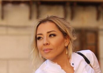 Edhe burrë, edhe dashnor ?! Çudit sipërmarrësja: I kam provuar të gjitha pozicionet! Kam qenë edhe e para, edhe e treta