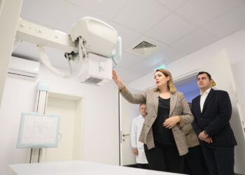Manastirliu: Fuqizohet rrjeti i pajisjeve të reja radiologjike në 18 spitale e poliklinika