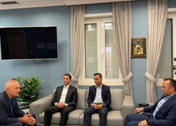 Përfaqësuesit e “Turgut Ozal” i shkojnë Metës në zyrë. Kreu i PL: Më shokuan fare me faktet që më thanë