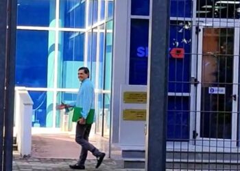 Kallëzoi Xhelal Mziun për shpërdorim detyre, Rakip Suli shihet në dyert e SPAK