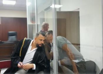 “Vrasësi ka probleme të…”/ Alibia e avokatit të Muskurtit që qëlloi për vdekje vëllain dhe kunatën