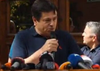 “Studenti im murator paguhet 3 herë më shumë se unë”/ Profesori i bujqësisë: Më sjell çdo javë 10 litra naftë nga Mali i Zi