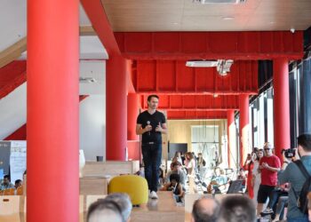 Festivali “Digital Nomads” në Tiranë: Shqipëria, por dhe gjithë Ballkani, po njohin një vrull teknologjik