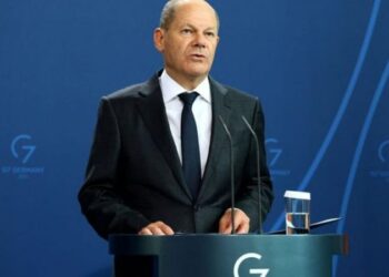 Scholz zhvillon bisedë telefonike me Putin, ja kërkesa që i bëri