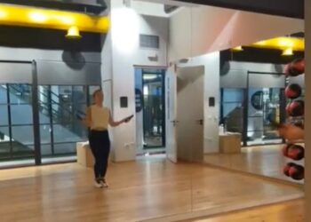VIDEO: Ish-deputetja e Partisë Demokratike publikon pamjet nga palestra