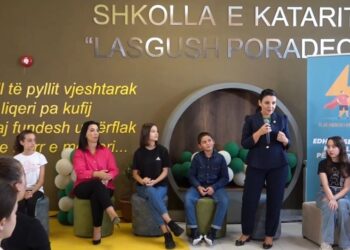 Kriza/ Balluku e Kushi takim me nxënësit: Edukimi për kursimin e energjisë mund të kthehet në lëndë shkollore