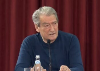 Emrat/ Bojkoti: 3 deputetë të PD-së mungojnë në takimin e Berishës në Ersekë