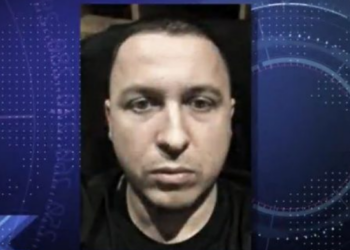 Djalë i vetëm i familjes, u shkollua në Itali! Shndërrimi i Ervis Martinajt në ‘Mbretin e Bixhozit’