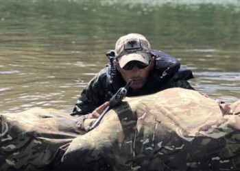 “Ne jemi NATO”/ Rama publikon pamjet nga marshimi më i vështirë në botë: Trupat ushtarake shqiptare garojnë mes 160 skuadrave