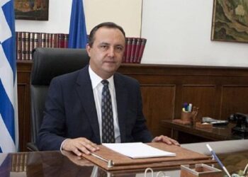 Deputeti grek diagnostikohet me kancer gjiri: Disa ditë para dasmës së djalit mora vesh se…