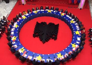 Konjufcka të martën në Tiranë: Shqipëria e Kosova do nënshkruajnë marrëveshje bashkëpunimi mes dy parlamenteve