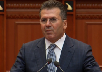 Mediu ‘leksione’ Ramës: Duhen politikanë të ndershëm, korrupsioni është kthyer në sistem. Ja kush janë sfidat kryesore të qeverisë