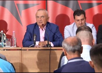 Gjuha shkon ku “dhemb” dhëmbi/ Meta: Më kaq lekë sa ka vjedhur Edi Rama, unë do të kishte bërë një rrugë nga Berati në Londër