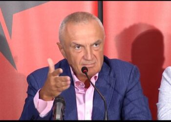 “I pëlqen kur një njeri vret veten për dritat”/ Meta tregon ‘dallimin’ e tij me Ramën: Ai vjedh dhe gjëra që nuk i duhen