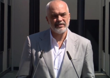 Laç/ Rama tallet me opozitën: Ata që e kanë marrë votën rëndshëm prej jush, ju kishin lënë pas dore