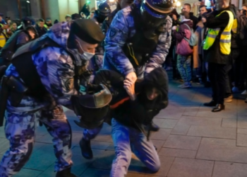 Thirrjet e Putin për mobilizim, mbi 1.000 të arrestuar gjatë protestave në Rusi