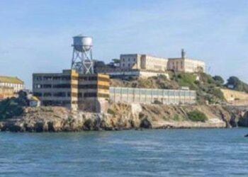 “Britania po bëhet ‘Alkatraz i Shqipërisë’/ Mediat londineze: Burgjet po ‘pushtohen’ nga shqiptarët