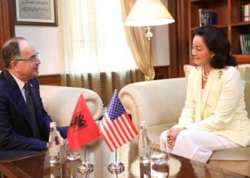 Priti sot ambasadoren Kim, presidenti: Biseduman për çështje të rëndësishme të…