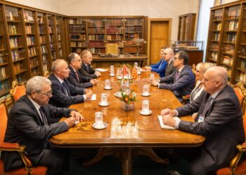 Nga integrimi tek mbrojtja dhe siguria/ Presidenti Begaj takon homologun e Maqedonisë së Veriut. Ja çfarë u diskutua