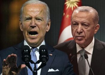 VIDEO/ “Nëse ky është Biden, unë jam Erdogan”! Presidenti turk “ironizon” para gazetarëve për takimin e refuzuar
