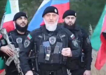 Rusët ikin të tmerruar nga fronti, Kadyrovi nis të besuarin e tij çeçen në Ukrainë: Tani do ta shihni çfarë është lufta!