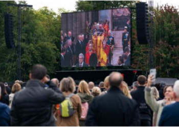 Bota me sytë në funeralin e Mbretëreshës Elizabeth II: Më shumë se 4 miliardë para televizorit dhe 1 milion në rrugët e Londrës