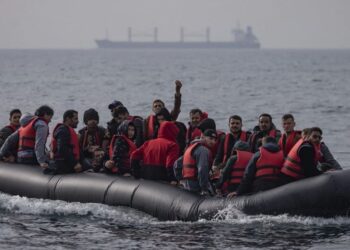 Kush largohet nga Shqipëria nuk do as Familjen dhe as Atdheun