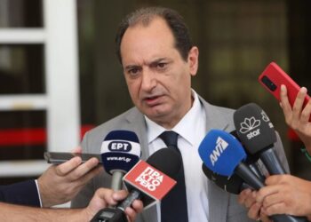 Incidenti i fundit në një skandal përgjimi telefonik ka tronditur Greqinë/ Deputeti i Syriza shokohet nga ajo çfarë gjen të në telefonin e tij