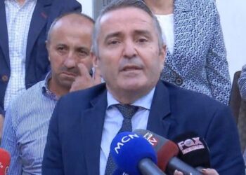 Takimi me Kushin/ Nuk arrihet dakordësi për rritje pagash, pedagogët: Protesta e 5 tetorit nuk anulohet!