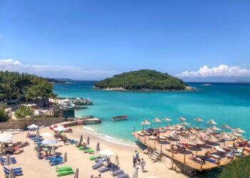 Mbi 5.6 milionë turistë në 8 muaj në Shqipëri, gati 800 mijë më shumë se 2019