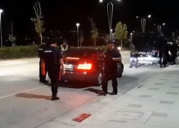 Aksioni/ Forcat policore “blindojnë” Vlorën, bllokohen dhe kalohen në “filtër” hyrjet e daljet në qytet