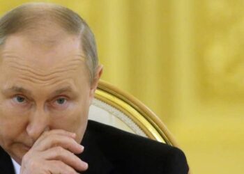 A po i vjen fundi luftës? 18 deputetë kërkojnë dorëheqjen e Putinit