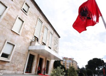 Ibrahimaj: Rriten pensionet dhe paga minimale. Ja sa persona përfitojnë dhe kur hyn në fuqi