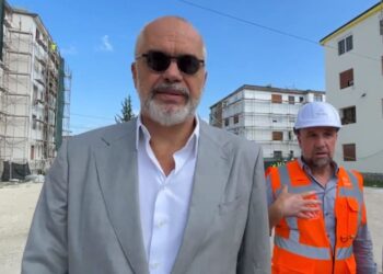 Programi për Eficencën Energjetike, nis puna për rigjenerimin e banesave në Berat