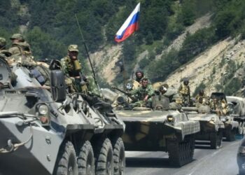 Kërcënimi/ Trupat e Putin vendosen pranë Gjeorgjisë, rusët i tremben mbylljes së mundshme të kufijve nga Kremlini