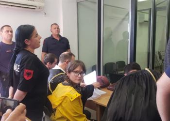 “Spiuni” ukrainas i Gramshit përlotet para gjykatës: Rusët më kanë lënë vëllain sakat, i kam armiq. Kam jetuar në Kinë