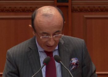 Deputeti i PD: Mbrëmë u ndalua arrestimi i tre oligarkëve në Tiranë