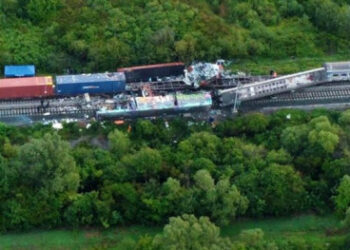 FOTO/ Aksident i rëndë hekurudhor në Kroaci. Treni i pasagjerëve përplaset me atë të mallrave, 3 të vdekur dhe 11 të plagosur