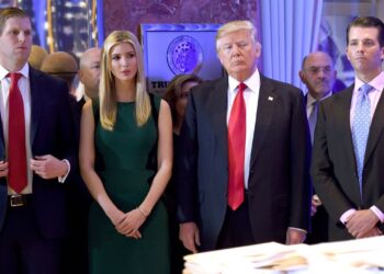 Ndaj ish-presidentit Trump ngrihet padi për mashtrim, ‘në shënjestër’ tre fëmijët dhe bizneset e tij