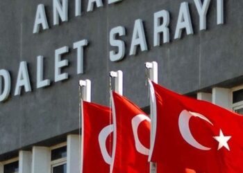 U fotografua me një person të armatosur, arrestohet deputetja, ja për çfarë akuzohet